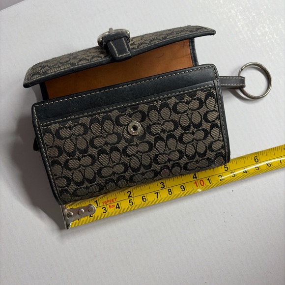 Coach Signature Canvas Flap Wallet Wristlet Key Ring Brown Black - Picture 11 of 11